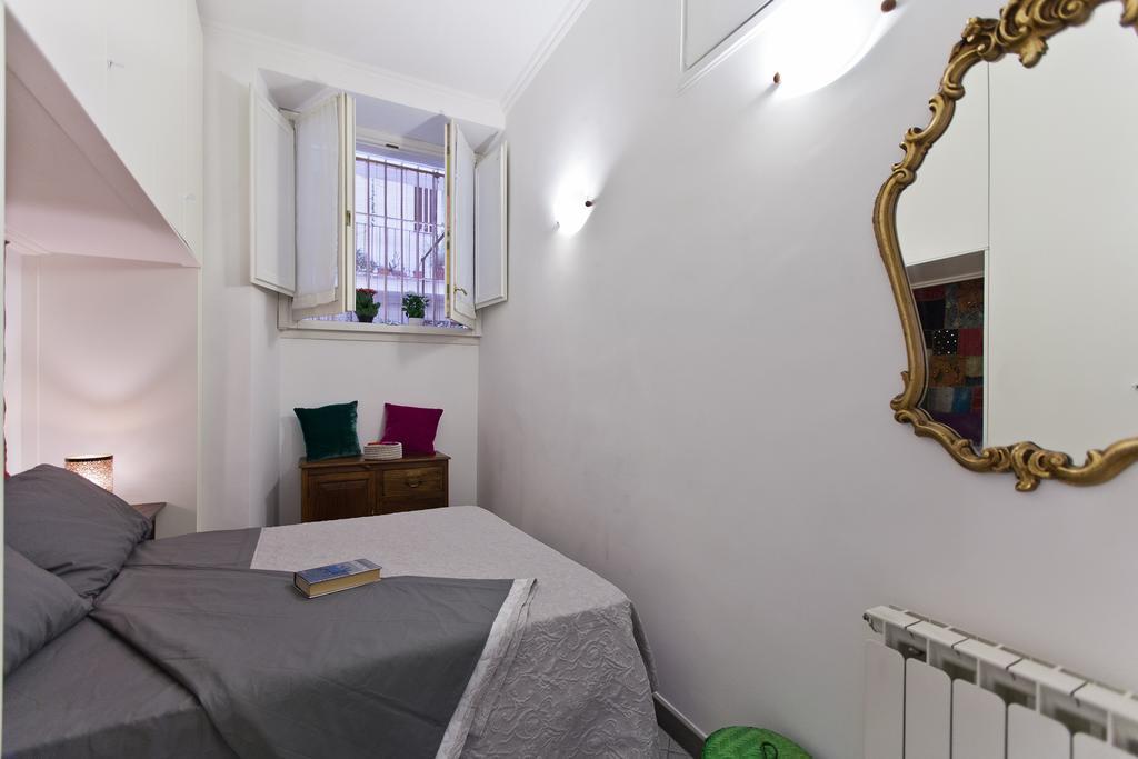 Gianicolo Holiday House Rome Room photo